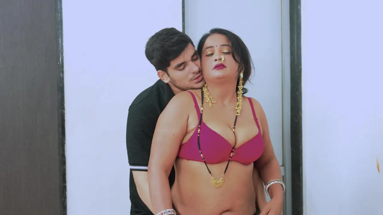 Aunty Se Pyar 2026 Hindi Uncut Hot Video